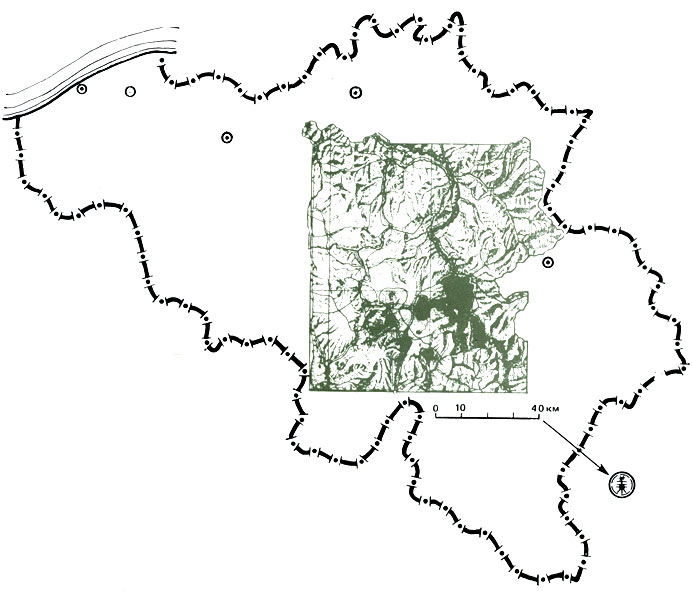 Иеллоустонский национальный парк в сопоставлении с территорией Бельгии и Версалем (указан стрелкой)