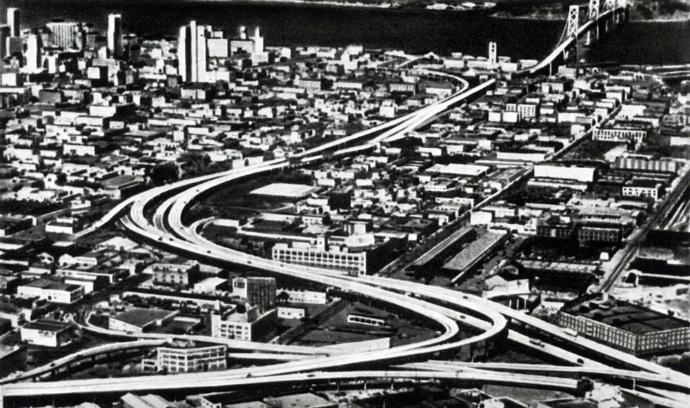 Сан-Франциско. Сигмовидная эстакада перед въездом на вантовый Оклендский мост. В начале 1960-х годов через него ежедневно проходило 95 тыс. машин