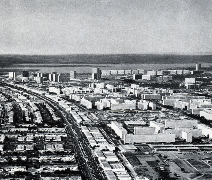 Жилой квартал в Бразилиа, 1958 - 1960 гг.