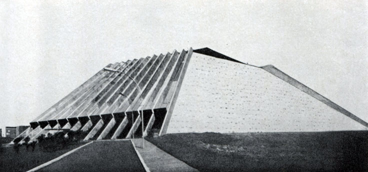 Государственный театр в Бразилиа, 1961 - 1966 гг. Общий вид