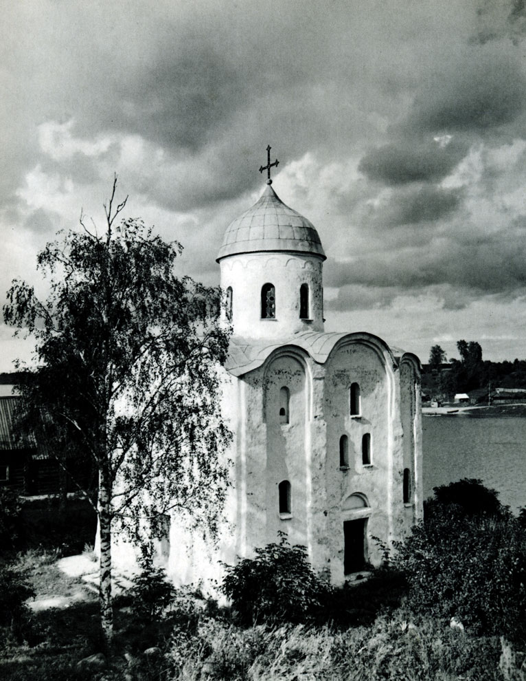 Staraya Ladoga. The Church of St. George. General view of the cathedral from the Southwest. Second part of the XII century