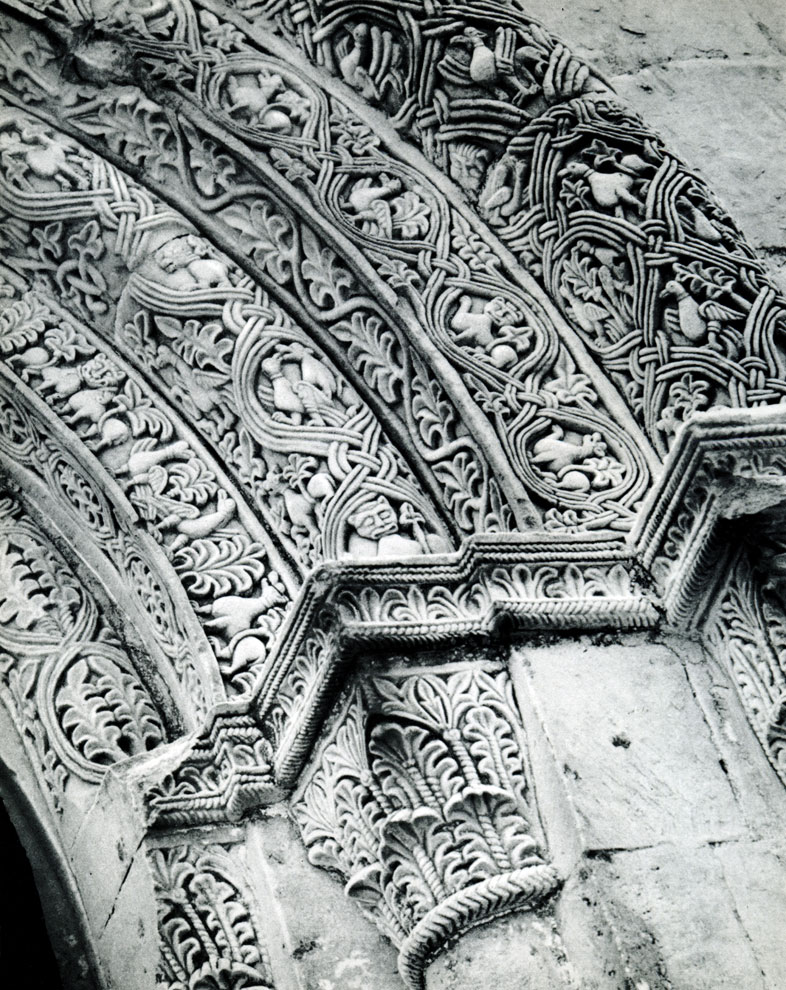 Vladimir-on-Klyazma. Dmitriyevsky Cathedral. Sculptural decoration of the portal. Fragment. 1193-1197