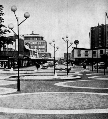 Пешеходная площадь в центре Веллингбю