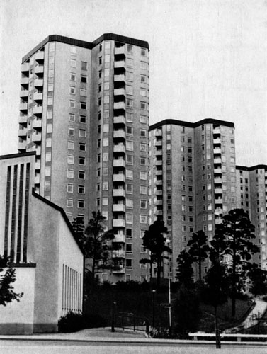 Фарста. 16-этажные односекционные дома. Архитекторы С. Бакстрём и Л. Рейниус, 1961. Общий вид