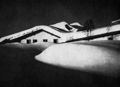 Боргафьелл. Здание отеля для лыжников. Архит. Р. Эрскин, 1955. Общий вид