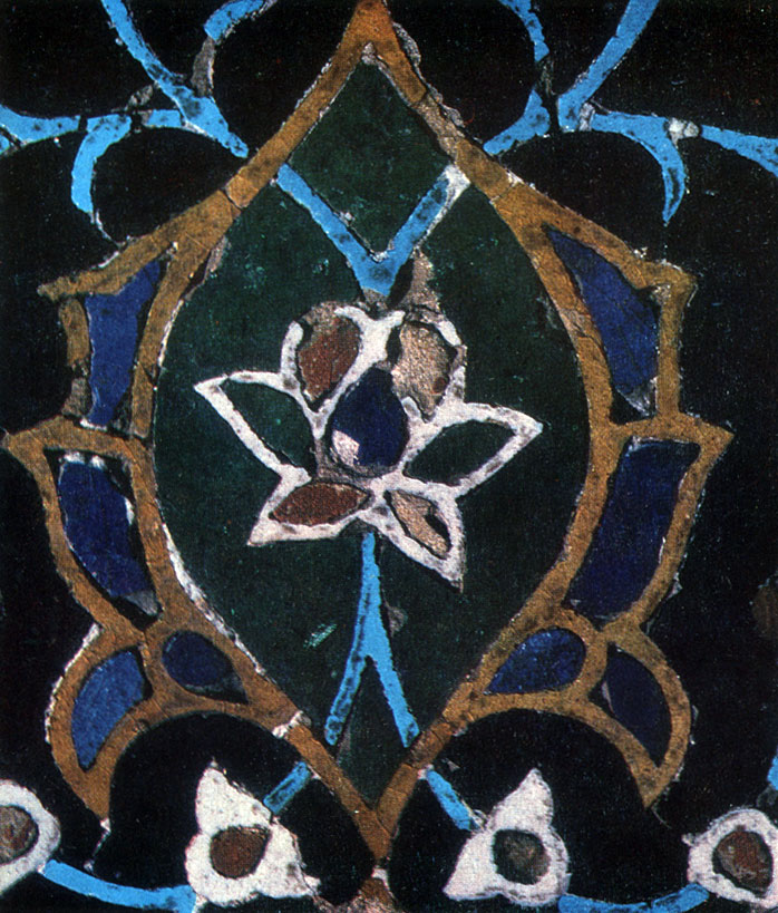 Фрагмент облицовки начала XV в. Наборная кашинная мозаика